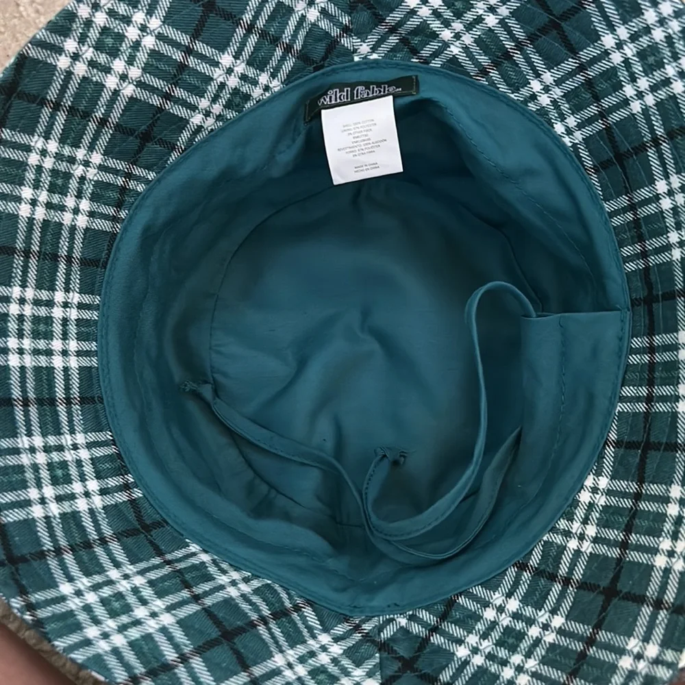 bucket hat - Picture 3 of 5